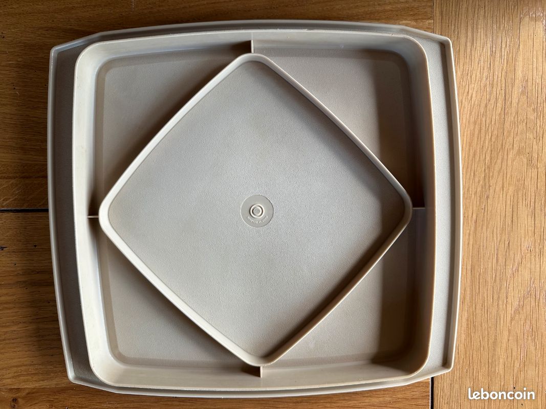 Plateau à Fromage Tupperware Vintage - Avec Couvercle - Occasion Fonctionnel
