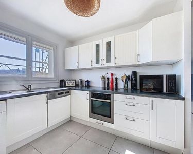 Appartement 300 000 € - 80 m²