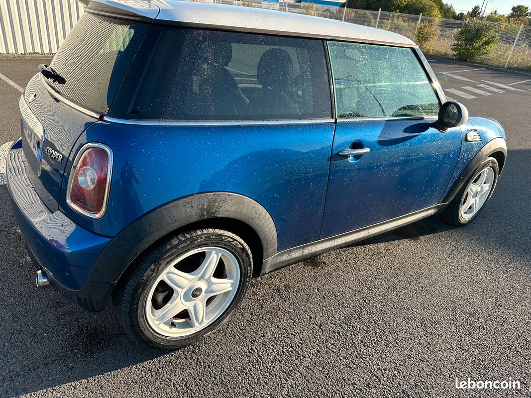 MINI Mini PHASE 2 Cooper 1.6 L i 16V 120 CV ESSENCE 109000 KMS (image 9)