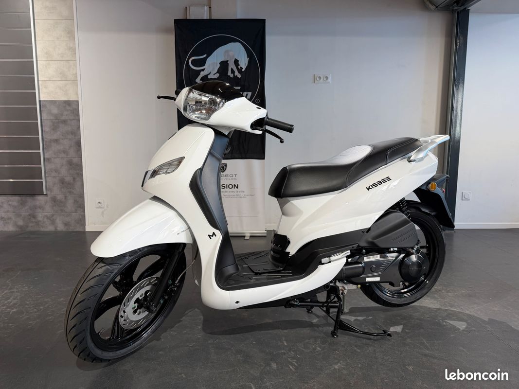 Promotion nouveau Peugeot 125 Kisbee M (Tweet) 2026 neuf disponible de suite idéal camping car financement possible de 3 à 84 mois (image 2)