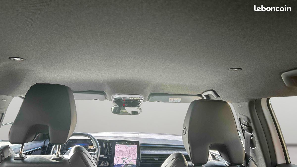 RENAULT Austral E-Tech hybrid 200 Techno (image 23)