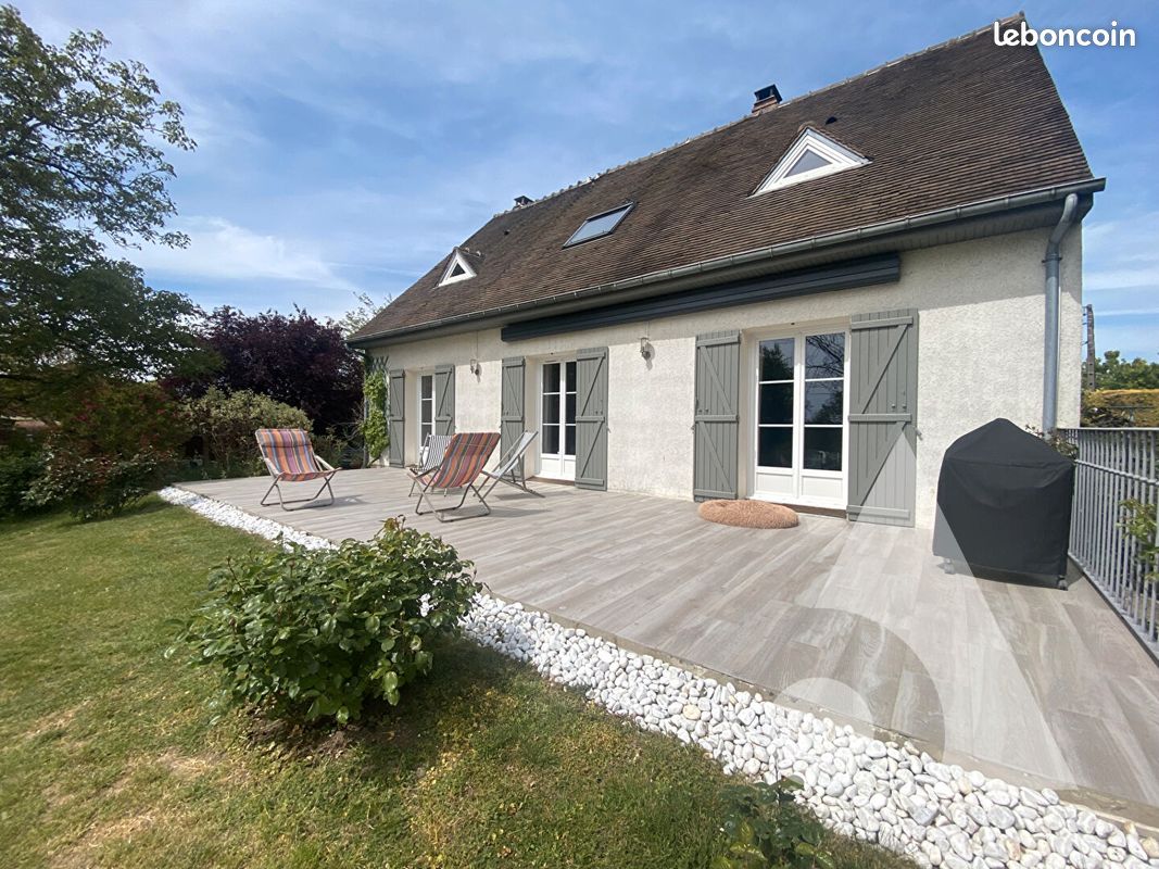 Maison 8 pièces 192 m² · à Crépy-en-Valois · 192 m² · 445 000 €