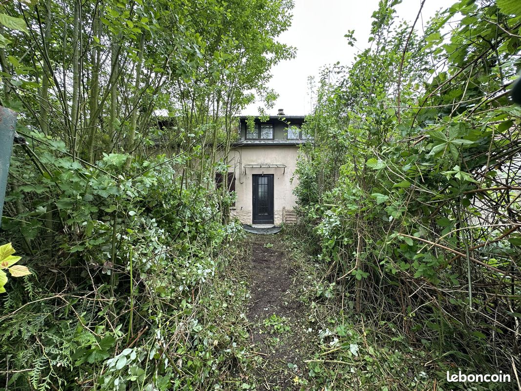 Maison 6 pièces 106 m² · à Limésy · 106 m² · 56 000 €
