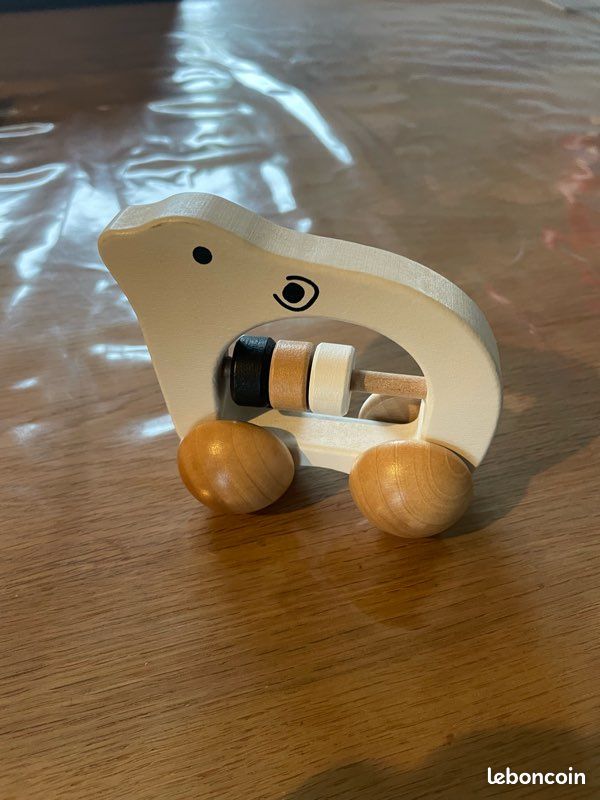 Ours roulant hochet en bois (image 1)