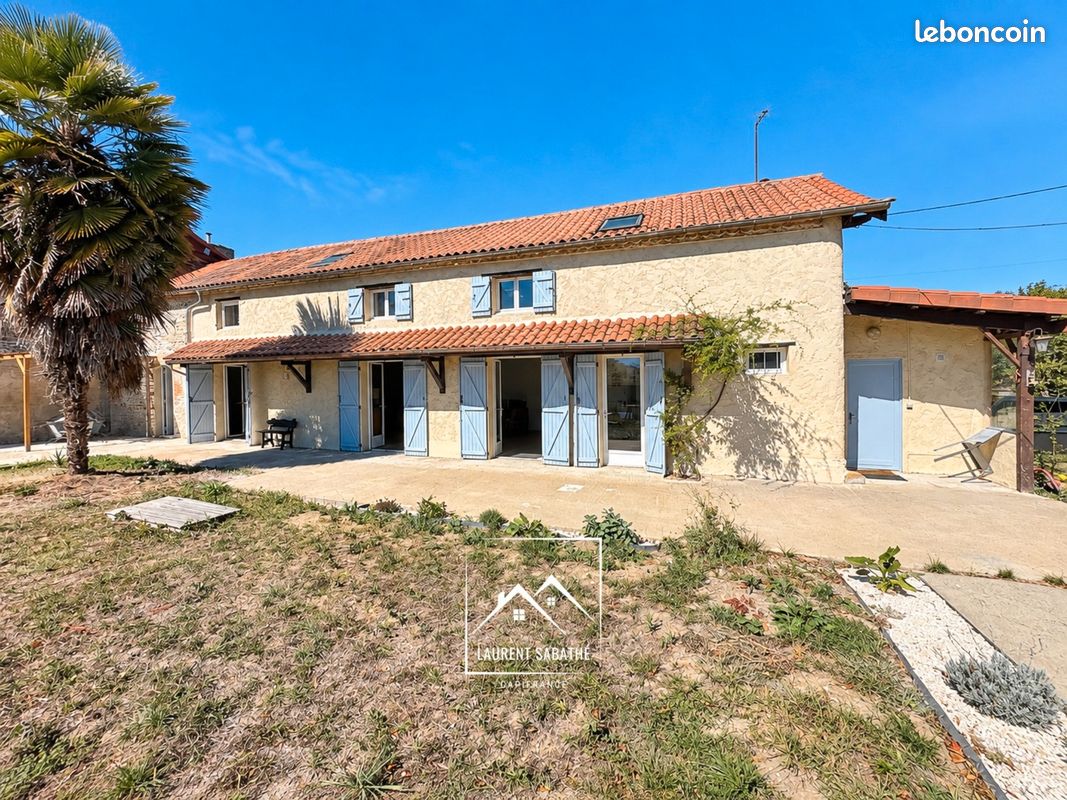 Maison 6 pièces 192 m² · à Larreule · 192 m² · 296 000 €