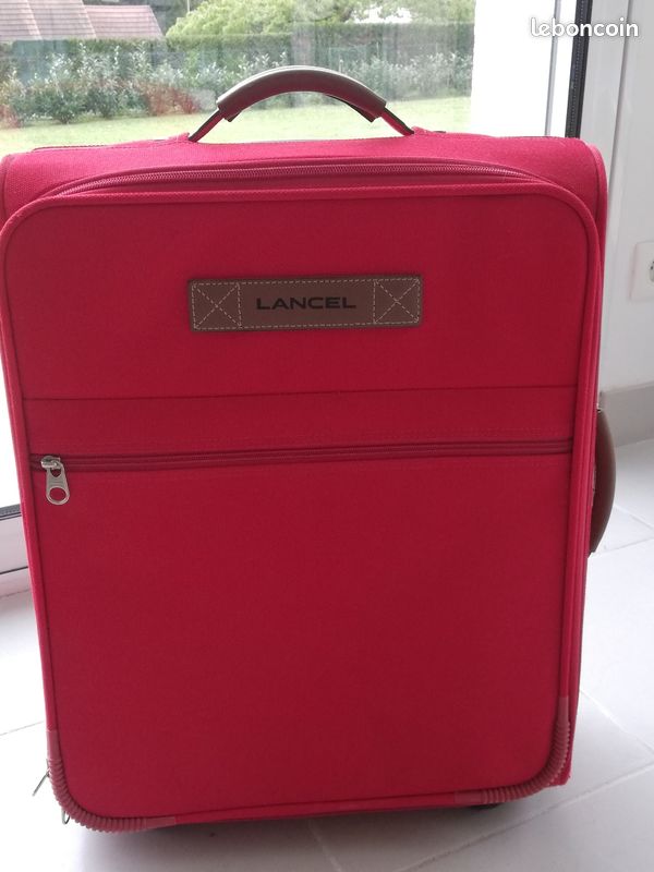 À vendre valise cabine Lancel Accessoires Bagagerie