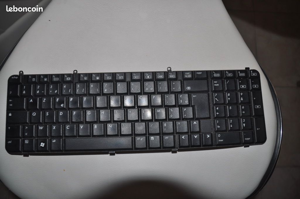 Touches HP Compaq Presario A900 (image 1)