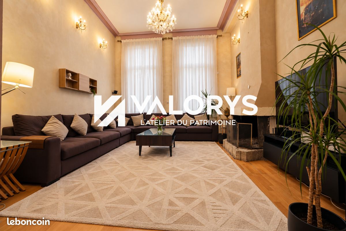 Maison 6 pièces 200 m² · à Tourcoing · 200 m² · 299 900 €