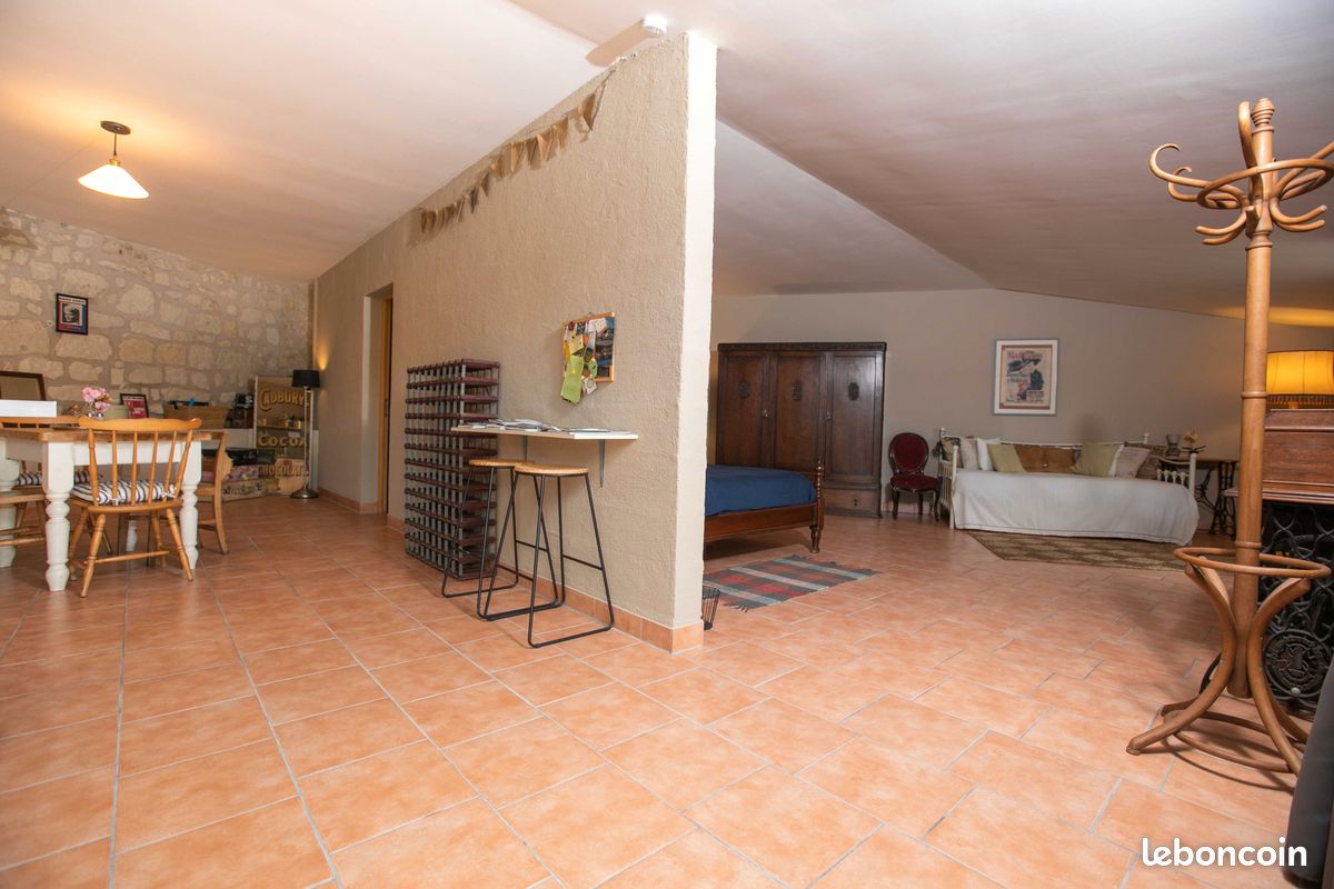 Gîte 4 personnes, piscine privée (image 5)