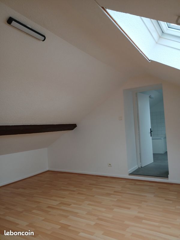 Appartement a louer - 2 pièce(s) - 42 m2 - Surfyn