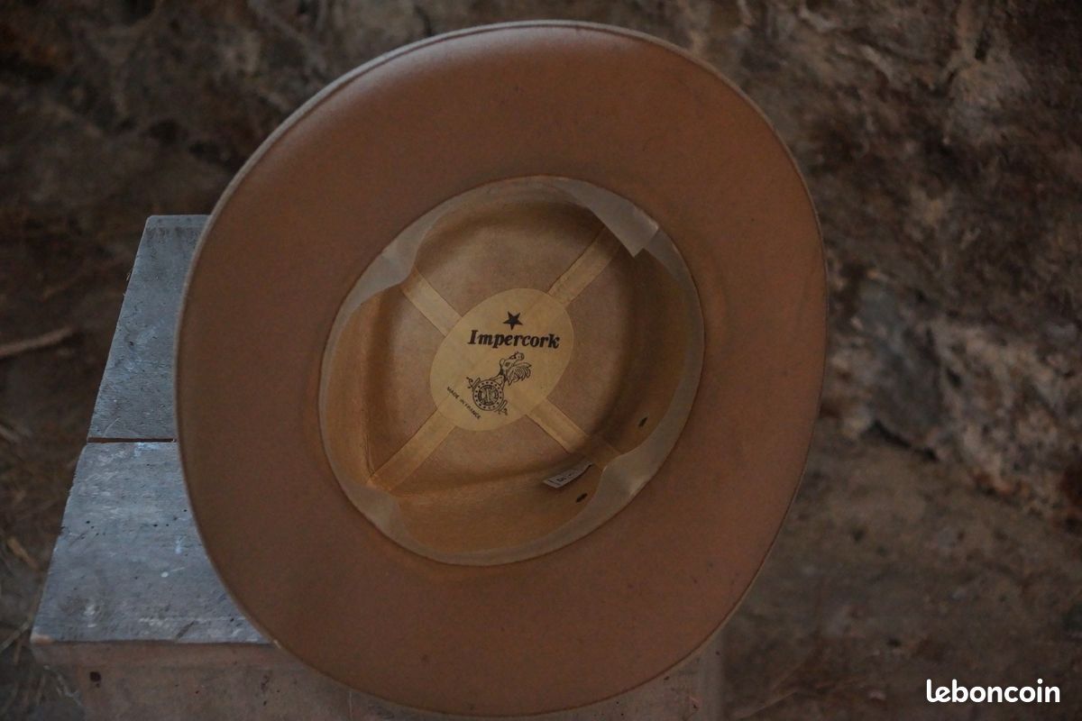 Chapeau (image 2)