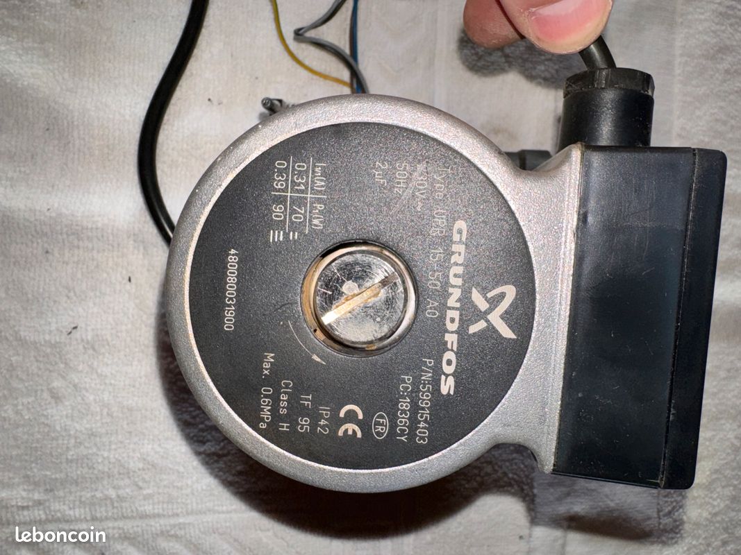 Pompe Circulateur Grundfos UPR 15-50 A0 (réf 480080031900) - Occasion Fonctionnelle