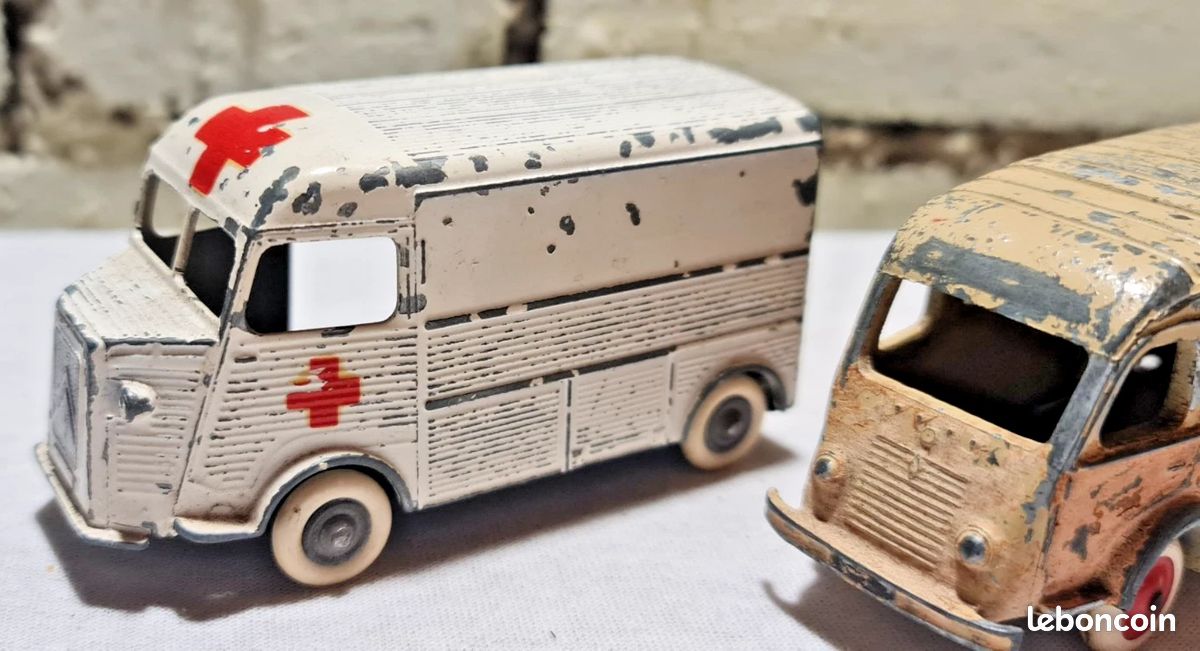 Camion Miniature Renault CIJ 1000 Kg à Restaurer - Modèle En Zamak Made In France, Jaune