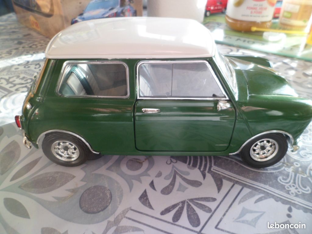 Solido 1/16 Morris Mini Cooper S 1964 - Vert Toit Blanc - Rare