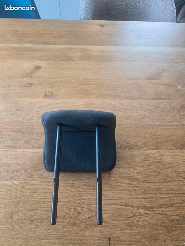 Appui-tête arrière gauche ou droit tissu noir Renault — Entre-axe 110 mm (image 3)