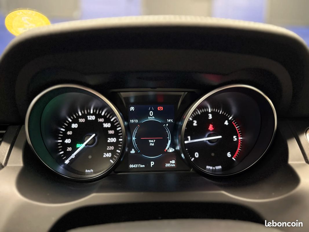 LAND ROVER RANGE ROVER 180ch HSE Dynamic - Suivi complet - 2018 (image 15)