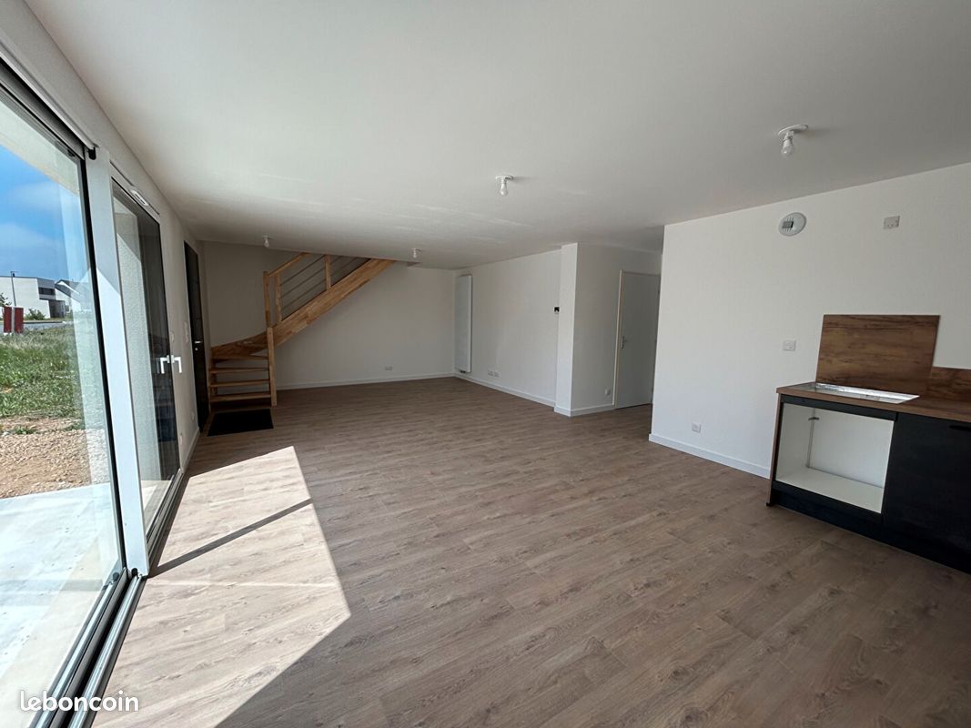 Maison 5 pièces 106 m² · à Bretteville-sur-Laize · 106 m² · 1 100 €/mois