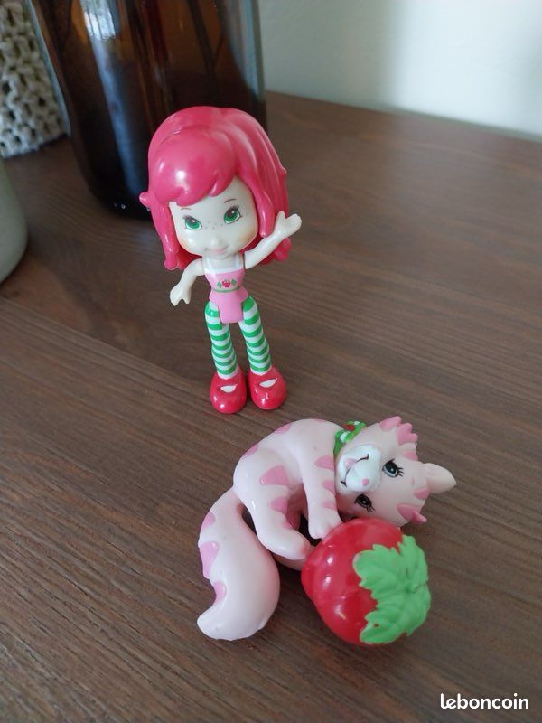 Figurine Charlotte aux fraises (image 3)