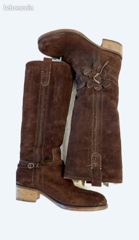 Bottes en cuir retourné marron (image 1)