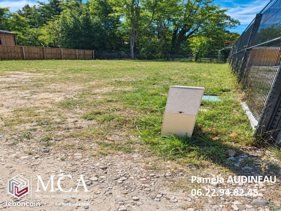 Terrain 290 m² · à Léognan · 138 000 €