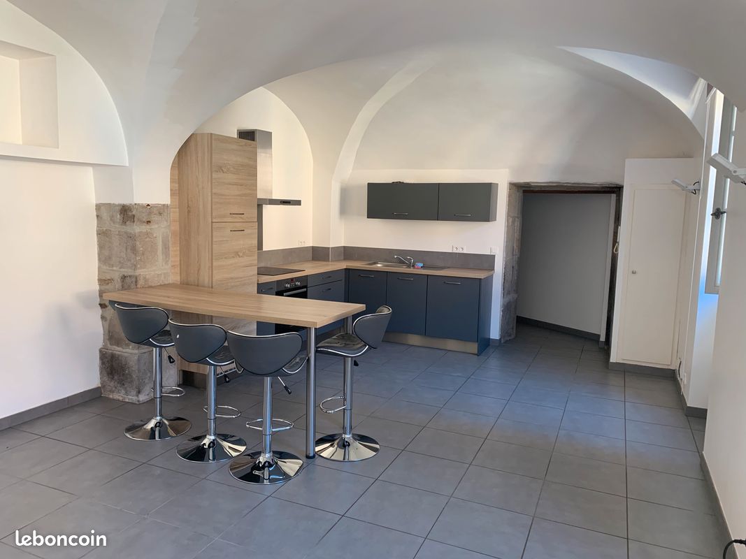 Appartement 2 pièces 60 m² · à Montbrison · 60 m² · 600 €