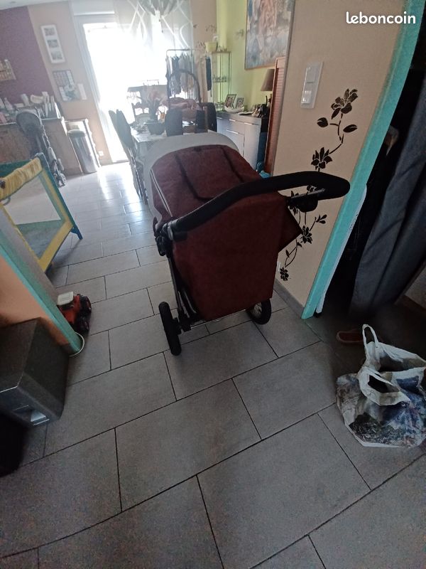 Poussette 3 roues avec cosy (image 8)