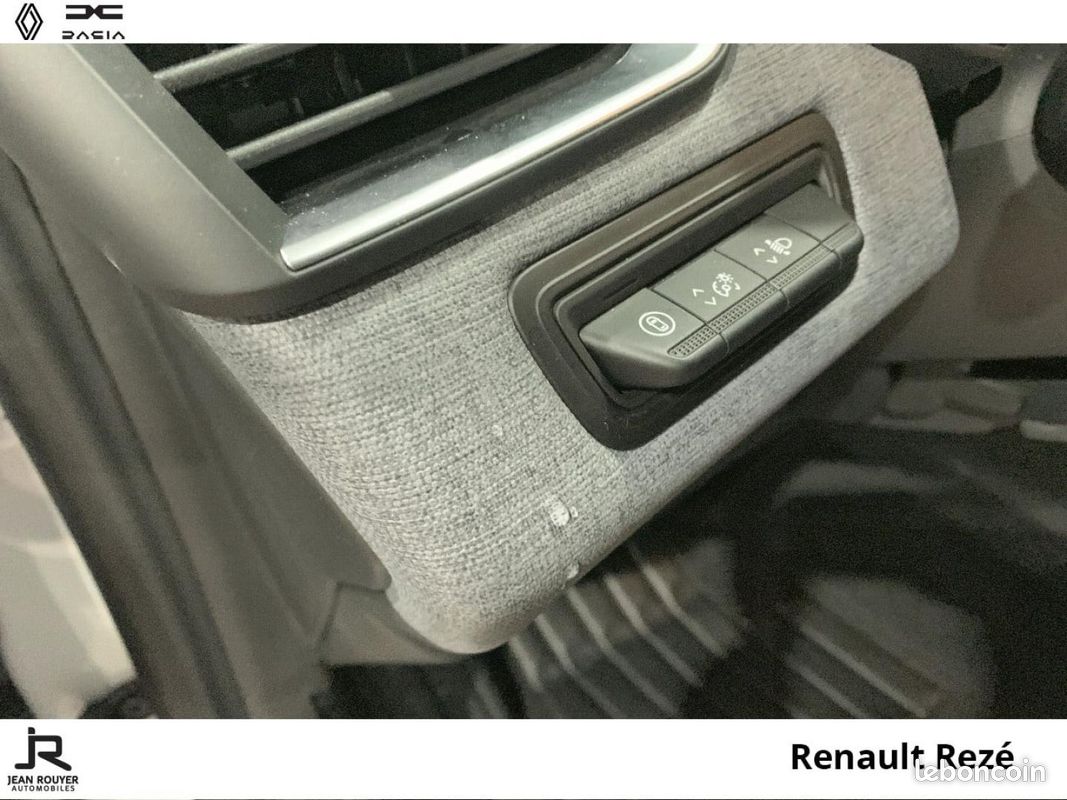 Renault Clio 1.0 TCe 90ch Evolution - 25 (image 18)