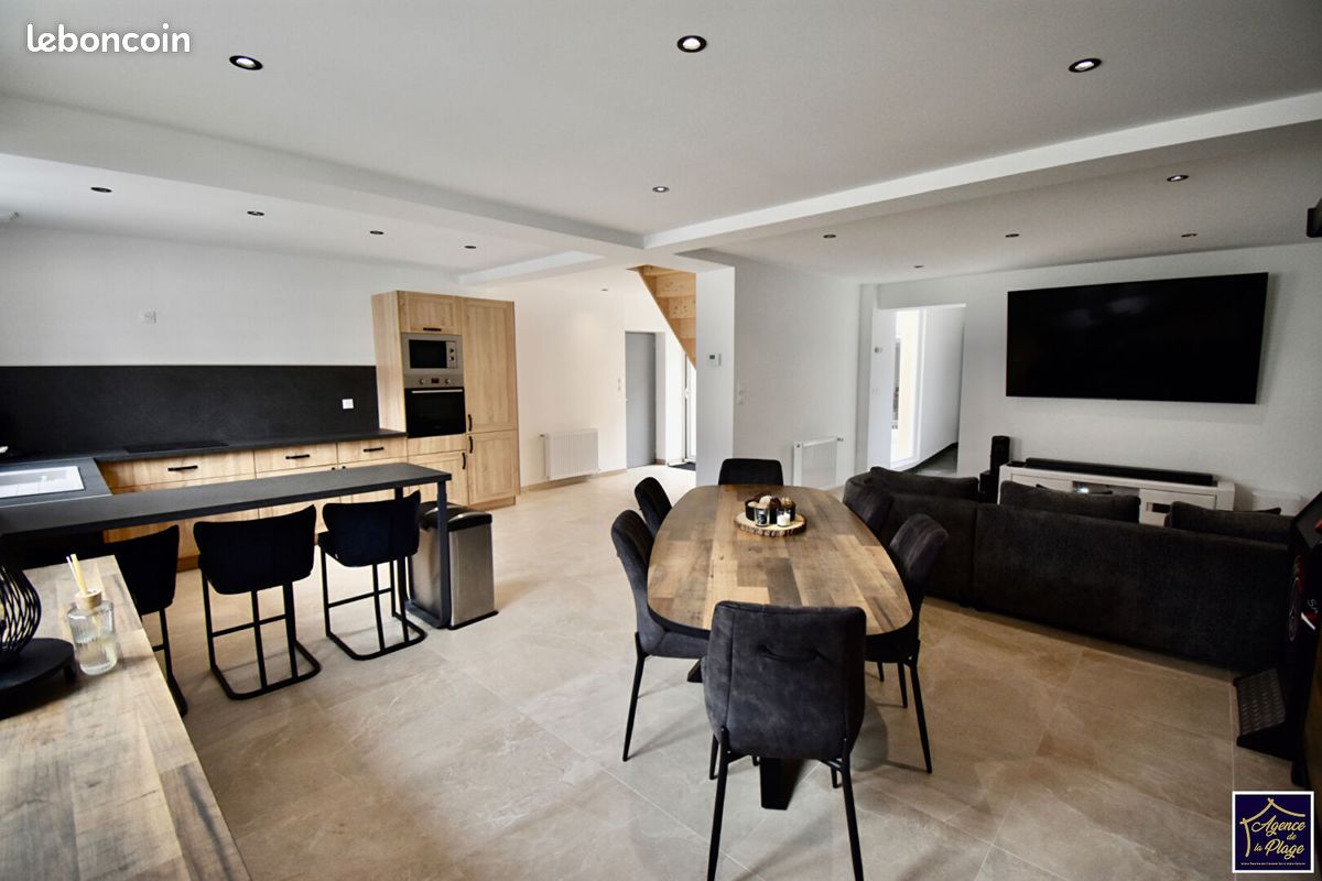 Maison 9 pièces 195 m² · à Calais · 195 m² · 286 000 €