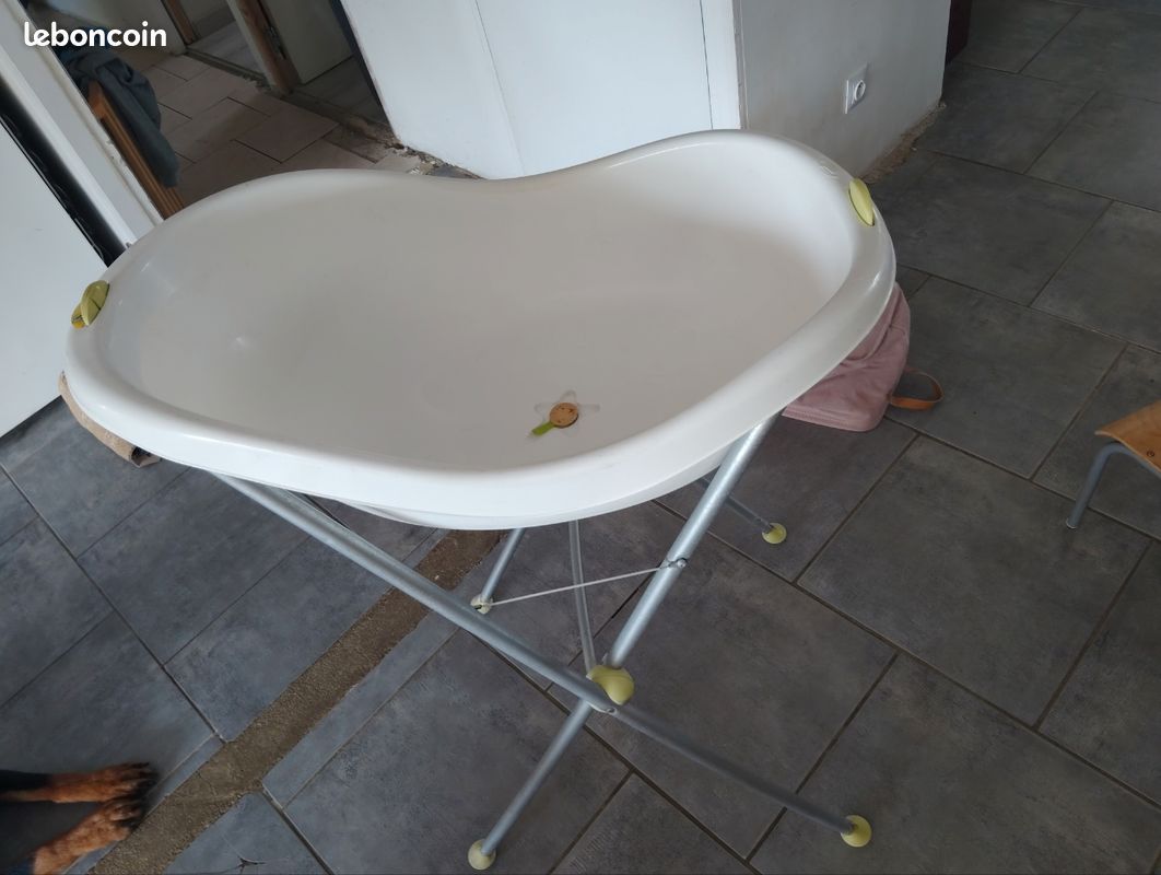 Baignoire sur pied (image 1)