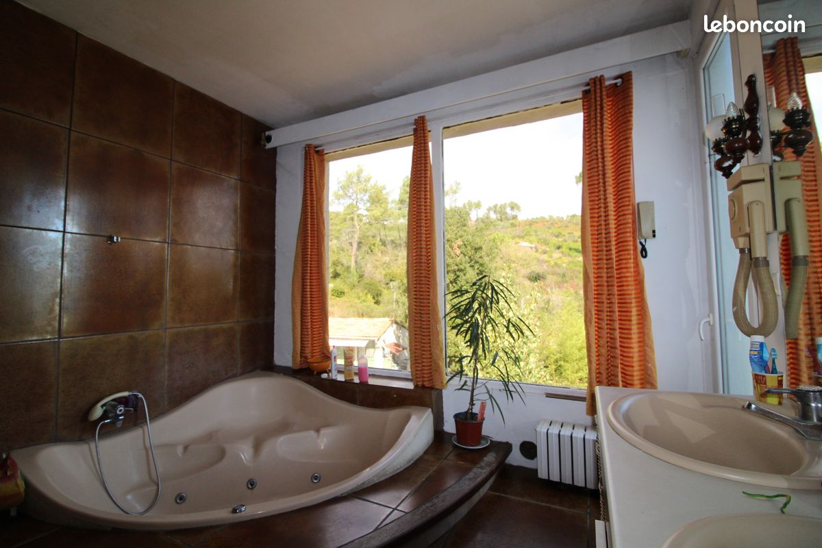 Maison 7 pièces 200 m² (image 16)