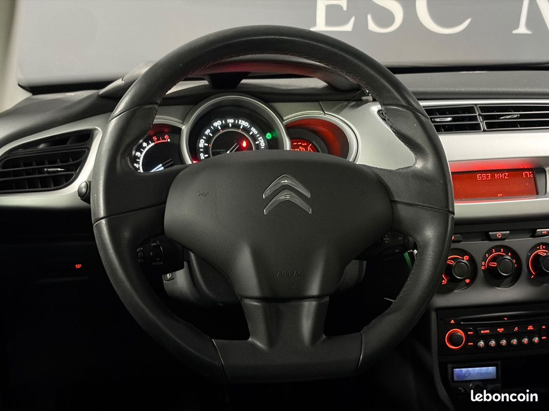 Citroën C3 1.6 HDi 92 Tendance confort (image 9)