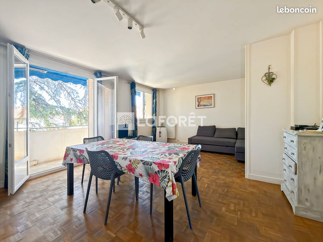 Appartement 3 pièces 68 m² · à Bourg-lès-Valence · 68 m² · 120 000 €