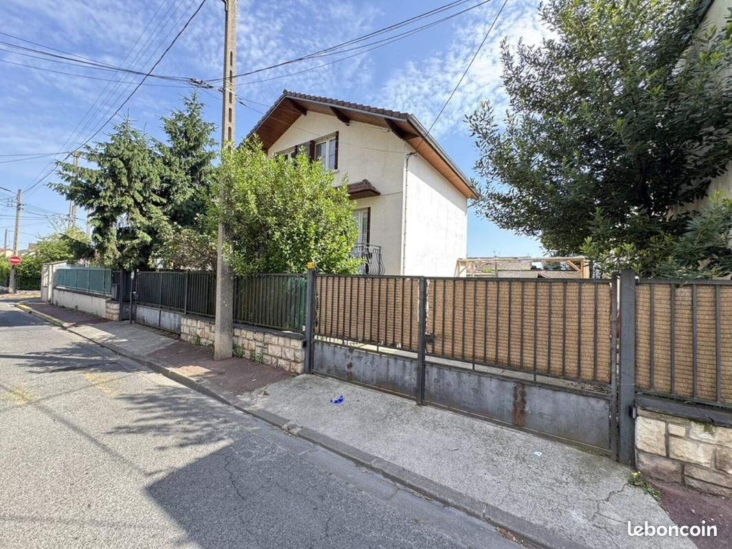 Maison 8 pièces 157 m² · à Livry-Gargan · 157 m² · 418 000 €