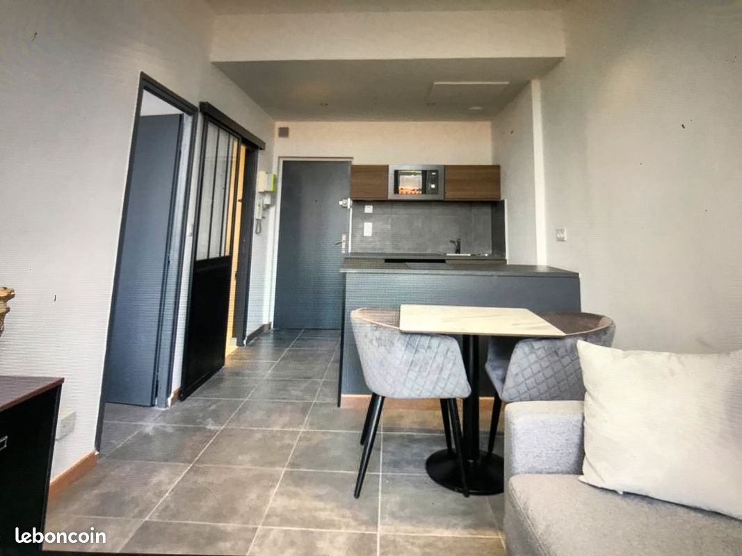 Appartement 2 pièces 30 m² · à Lyon · 30 m² · 880 €