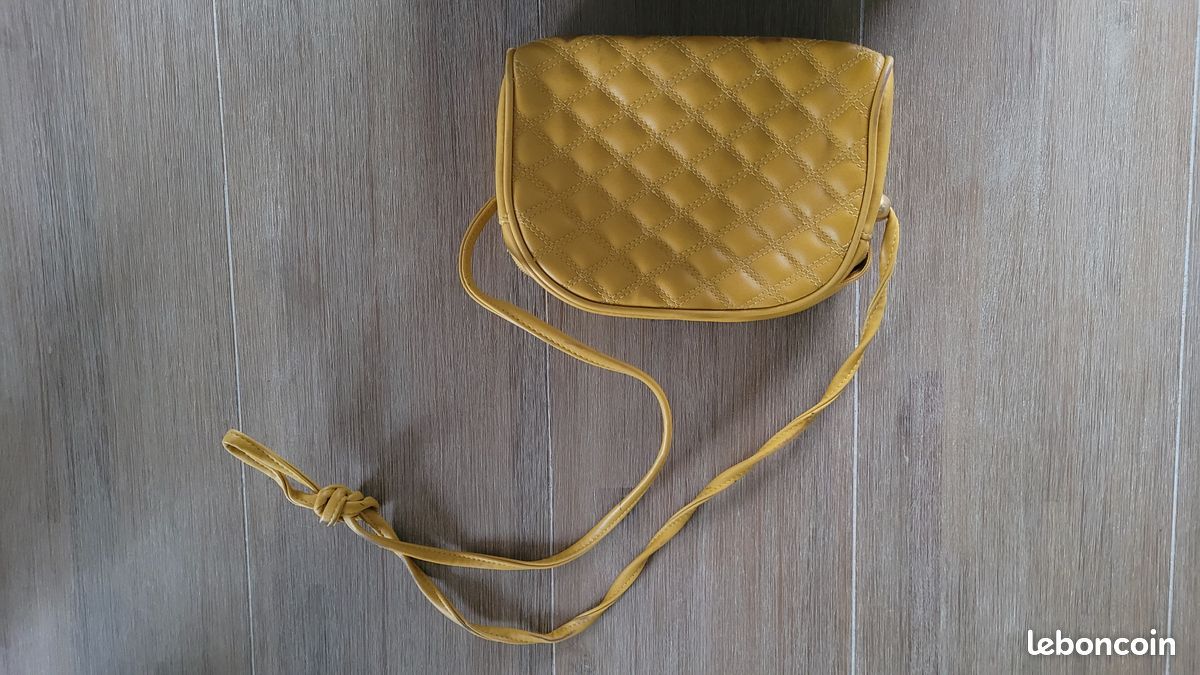 T/ Petit sac bandoulière (image 1)