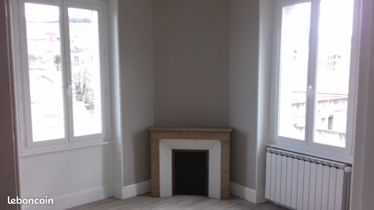 Appartement F3+studio à rénover +combles aménageables
