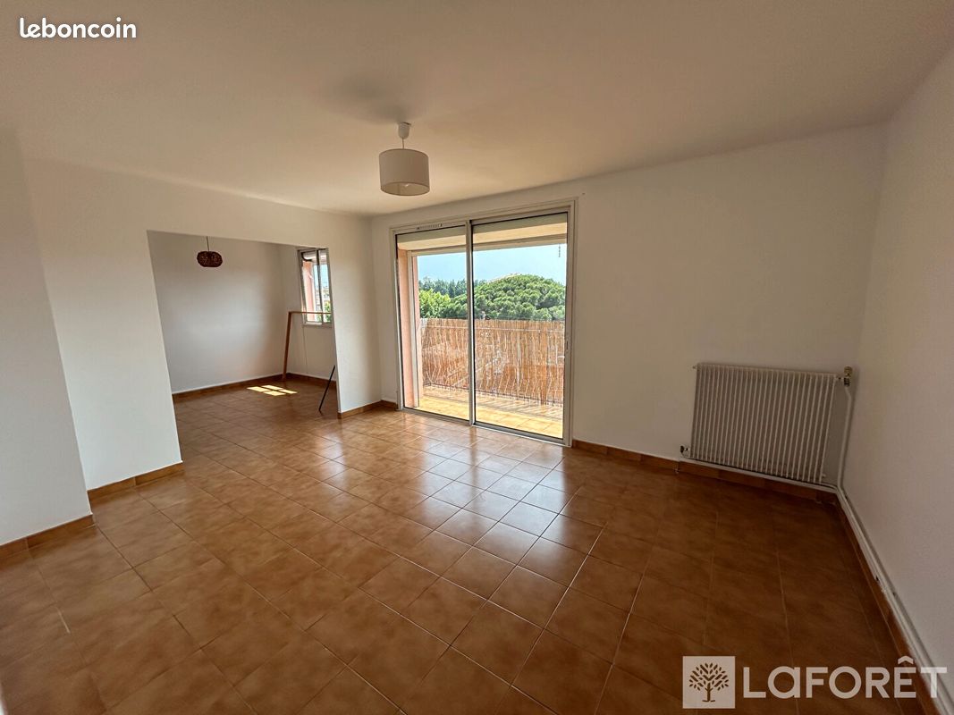 Appartement 3 pièces 57 m² · à Saint-Raphaël · 57 m² · 1 000 €