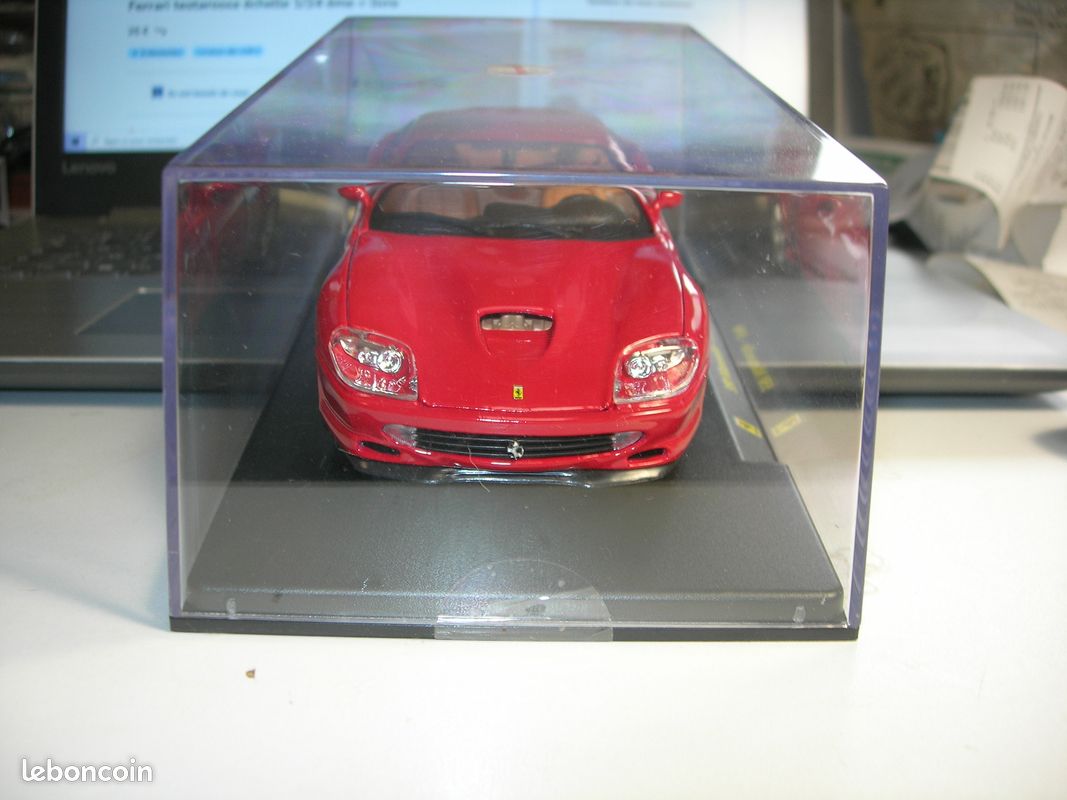 Kit Maquette Ferrari 550 Maranello échelle 1/24 - Voiture Rouge Neuve