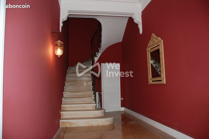Propriété 11 pièces 278 m² — 10