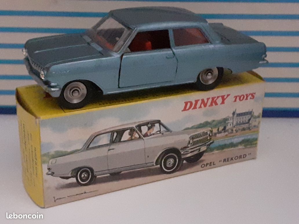 Dinky Toys – Opel Rekord (miniature Ancienne, échelle 1:43 Environ)