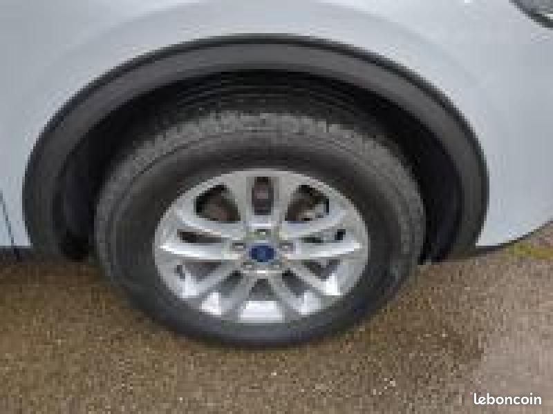 Ford Kuga 2.5 Duratec 190ch FHEV E85 Titanium BVA (image 20)