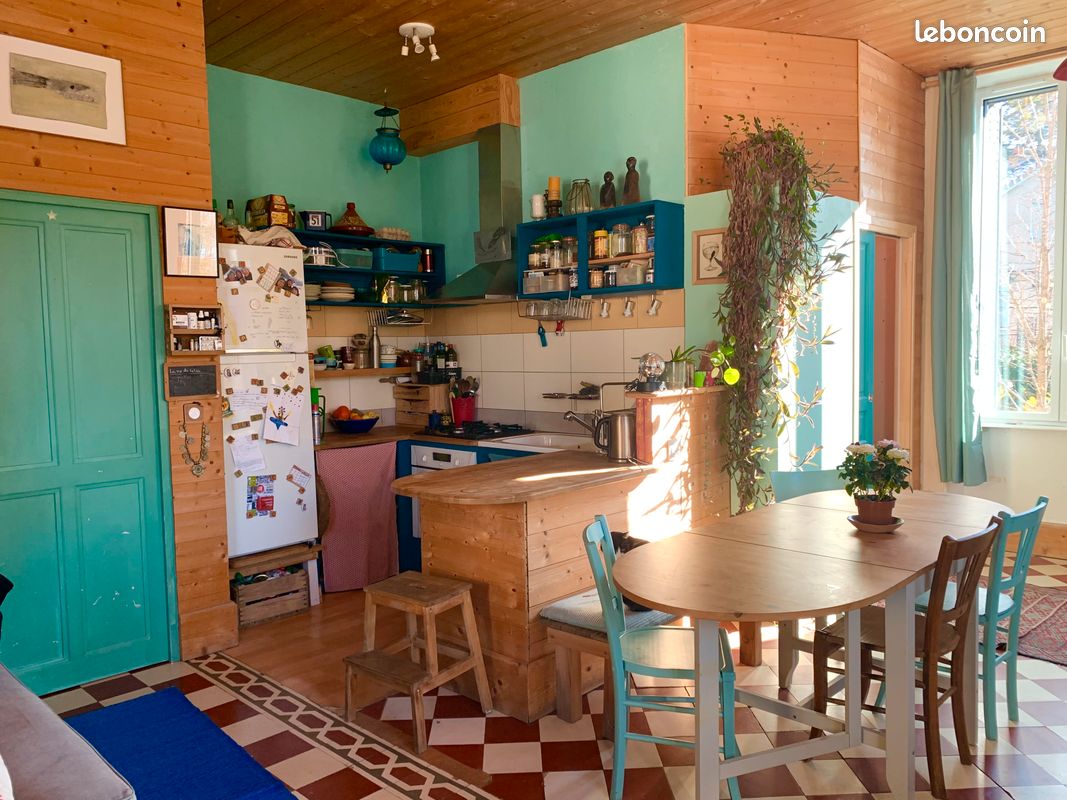 Maison lumineuse avec terrasse (image 4)