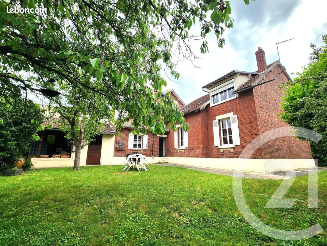 Maison 6 pièces 148 m² · à Compiègne · 148 m² · 479 000 €