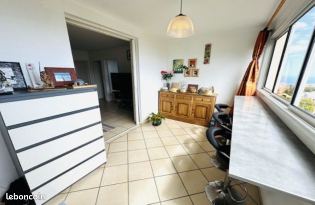 Appartement 5 pièces 77 m² · au Tampon · 77 m² · 225 000 €