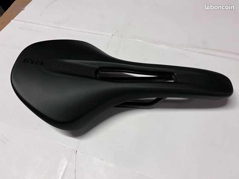 Selle Fizik Antares Vento R1 140mm carbone (image 3)