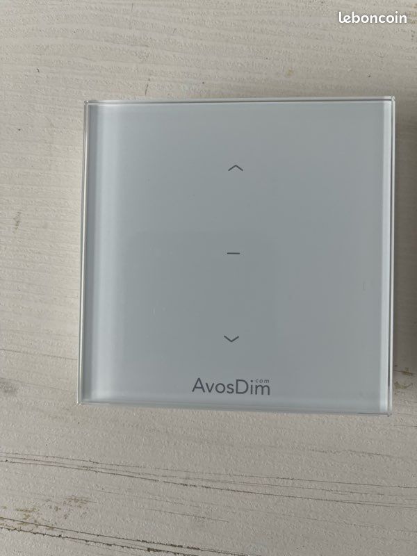 Télécommande murale tactile jolie et efficace pour volet roulant neuf (image 1)