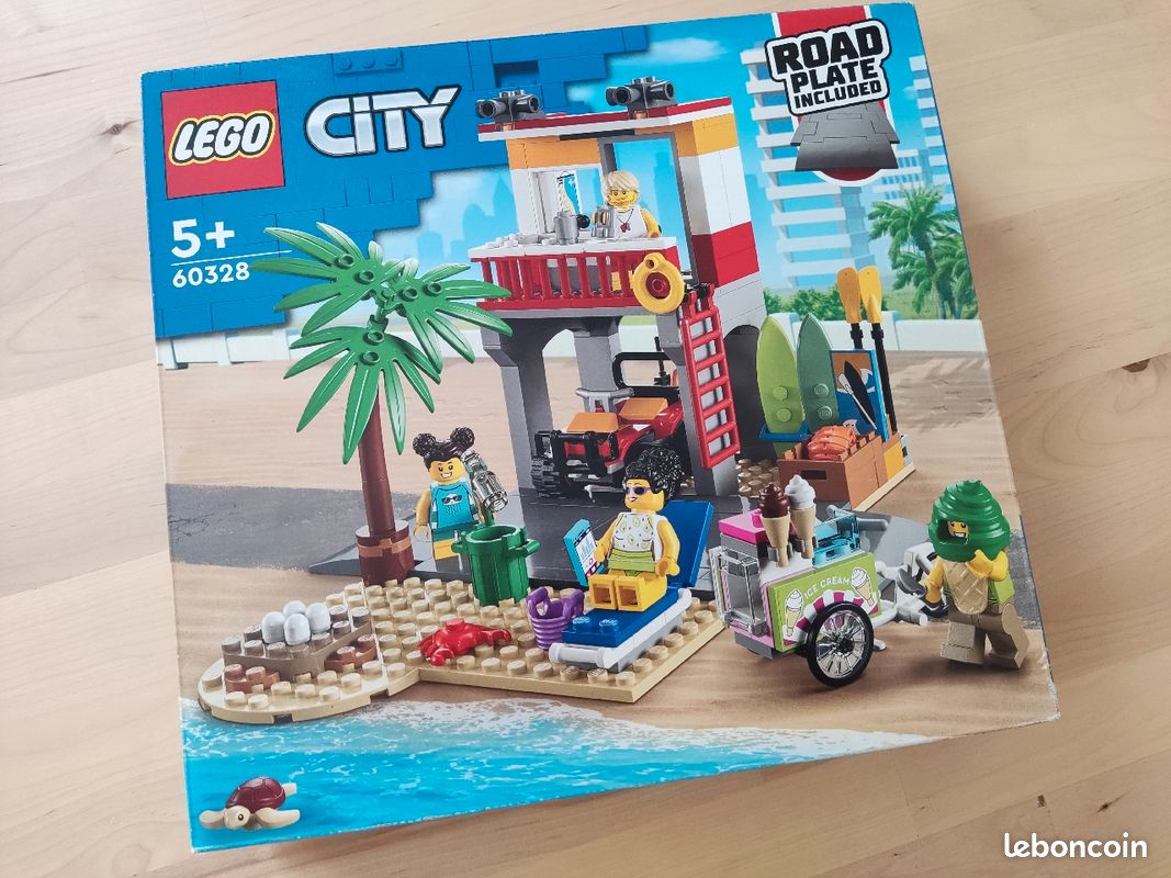 Magnifique Lego Le poste de secours sur la plage - 60328 - Neuf & Scellé (image 4)