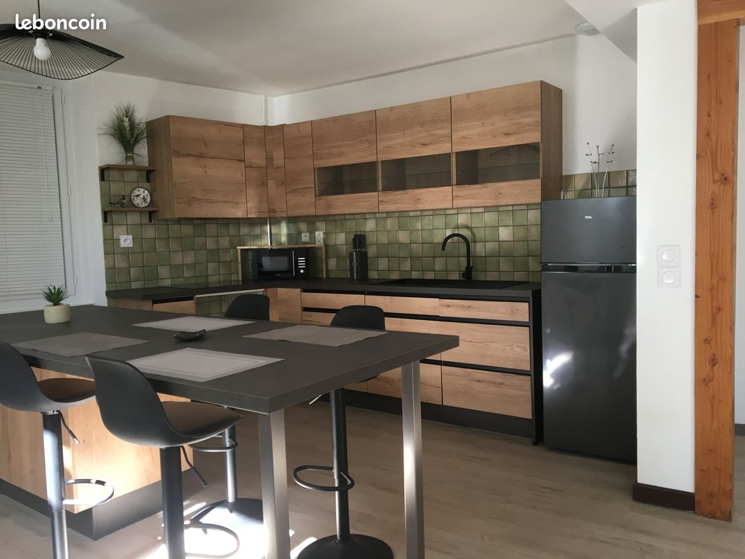 Appartement 4 pièces 84 m² · à Vic-en-Bigorre · 84 m² · 700 €