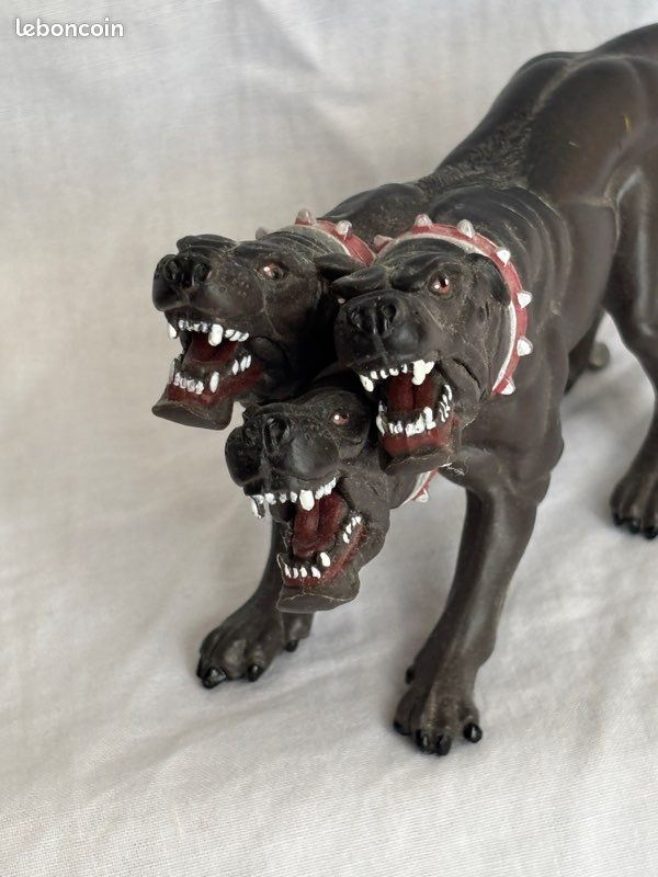Lot de figurines Papo de chimère, rhinocéros guerrier et cerbère (image 13)