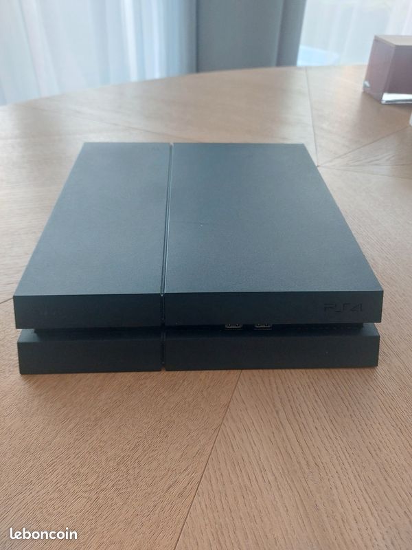 PlayStation 4 + câbles et jeux vidéos (image 2)